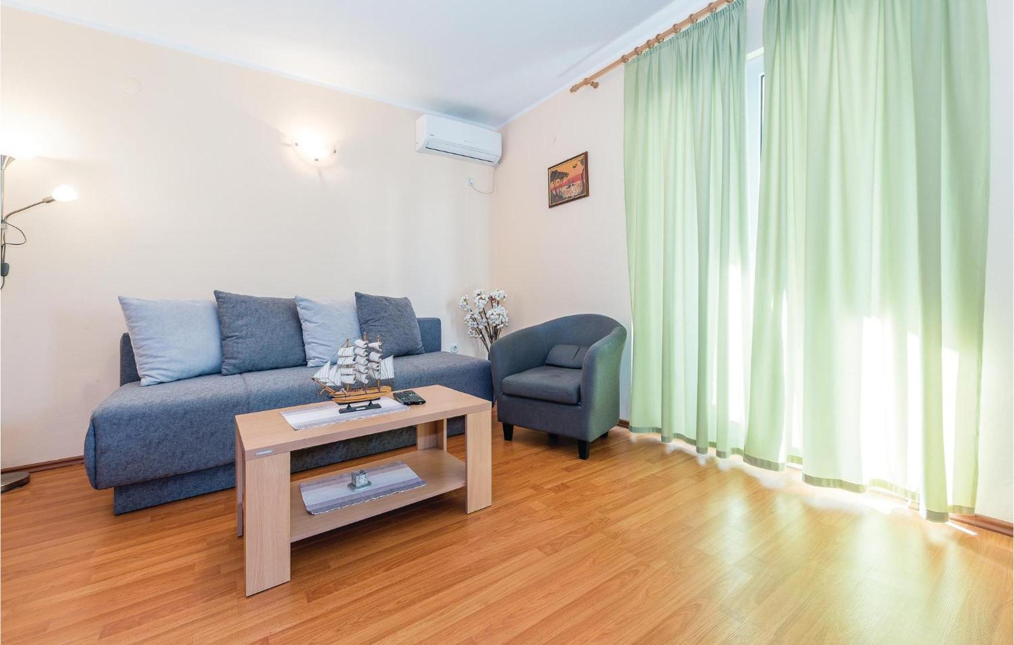 Beautiful Apartment In Raslina With Wifi المظهر الخارجي الصورة